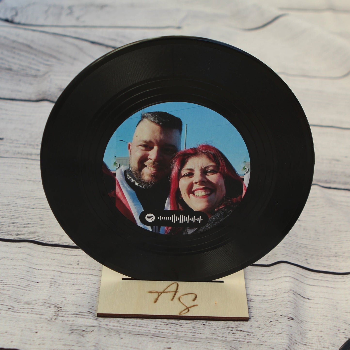 Disco in vinile personalizzato con foto e spotify code dedica