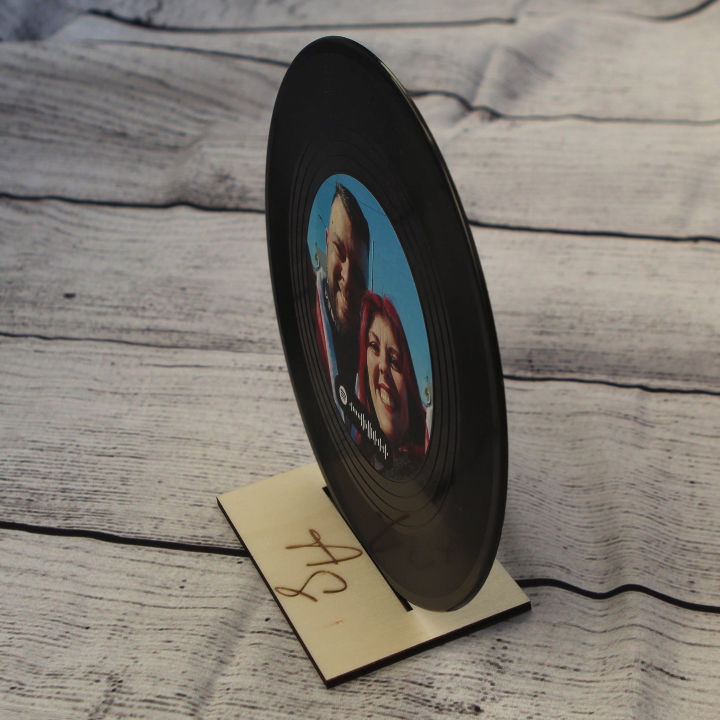 Disco in vinile personalizzato con foto e spotify code dedica
