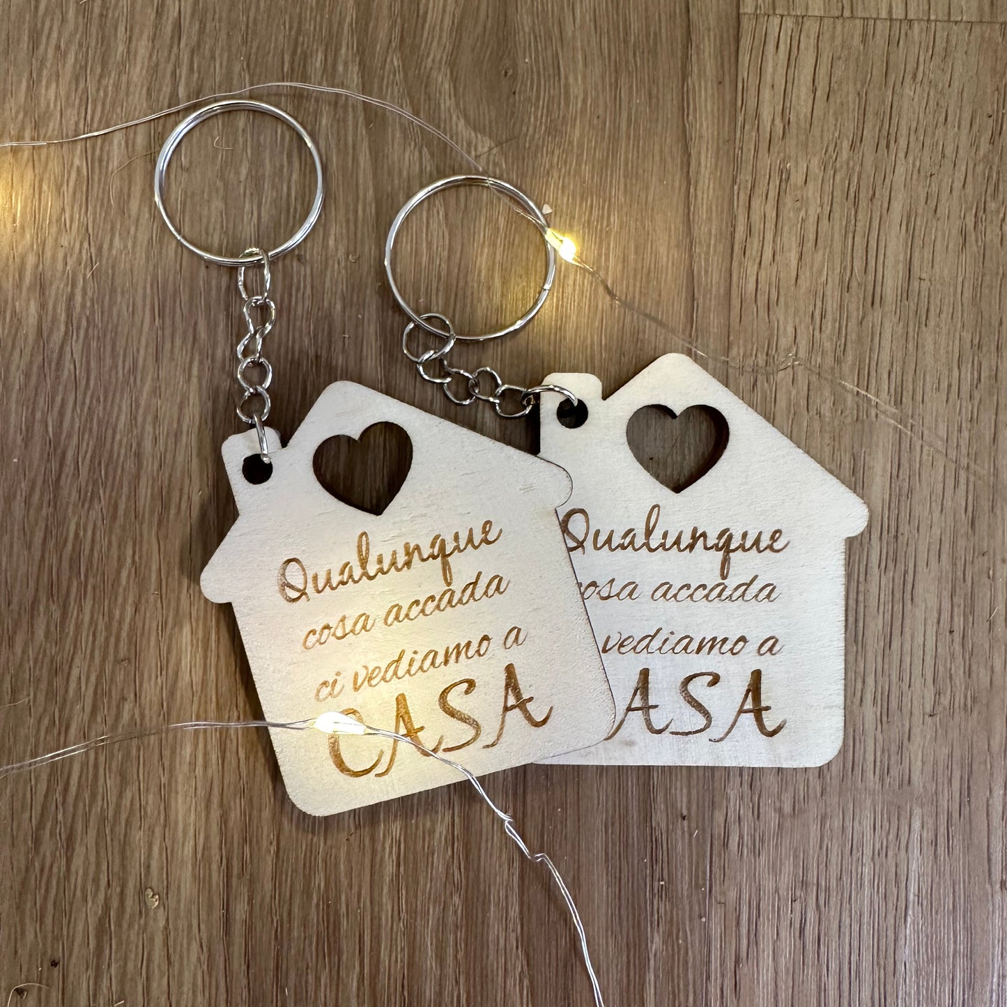 Portachiavi di coppia in legno Casa