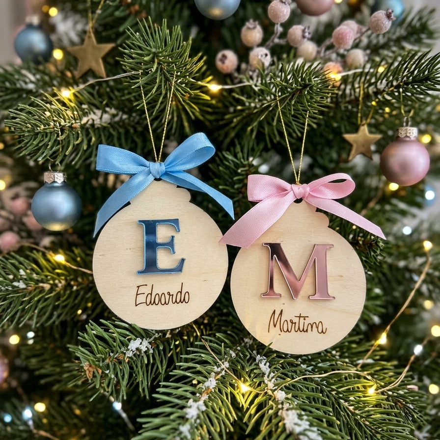 Sfera Natale in Legno Nome e Iniziale plexiglas