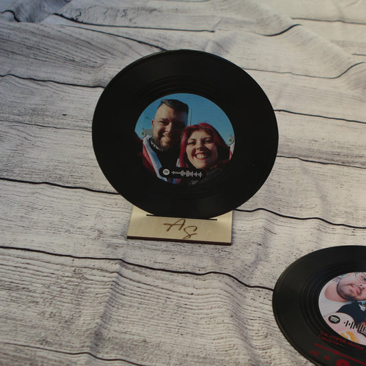 Disco in vinile personalizzato con foto e spotify code dedica